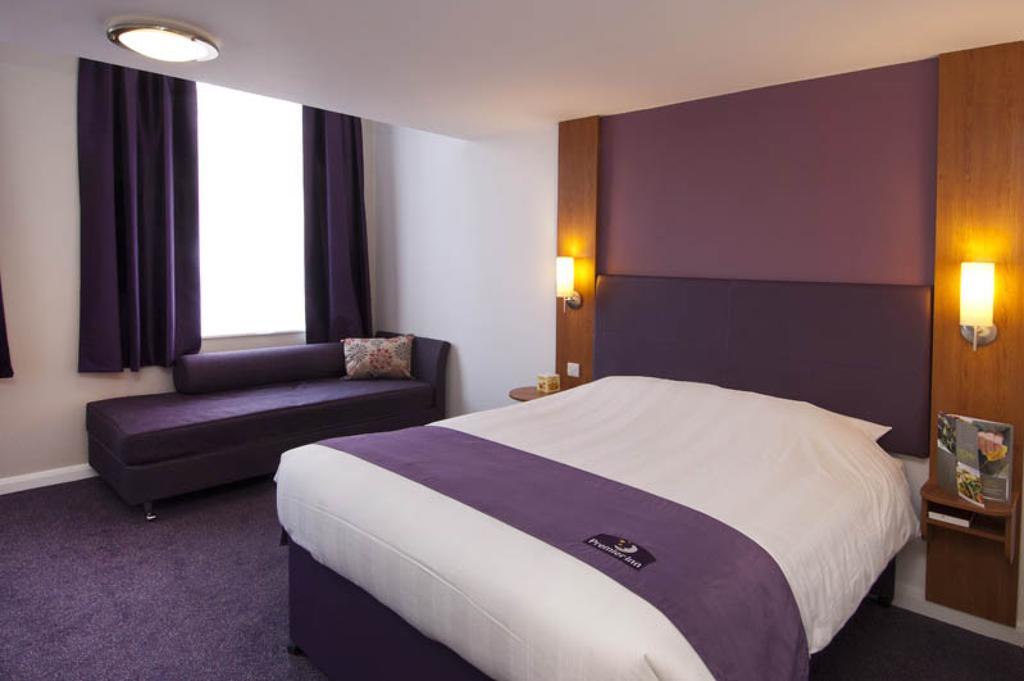 Premier Inn Swindon Central Bilik gambar