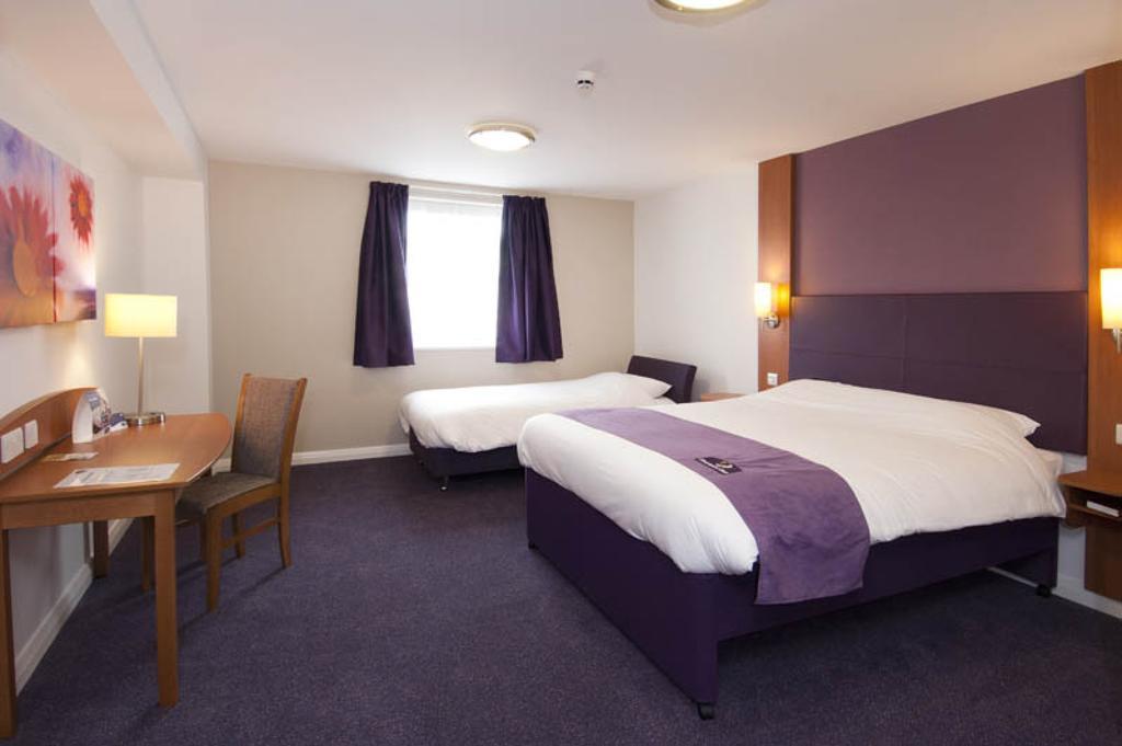 Premier Inn Swindon Central Bilik gambar