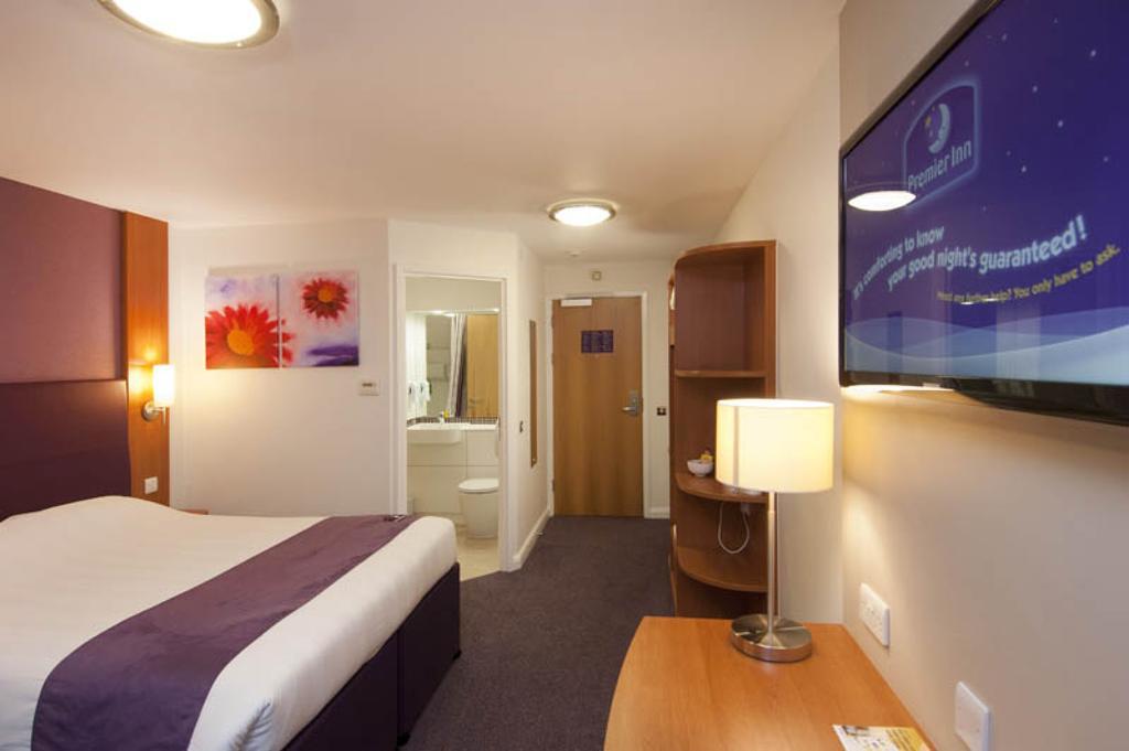 Premier Inn Swindon Central Luaran gambar